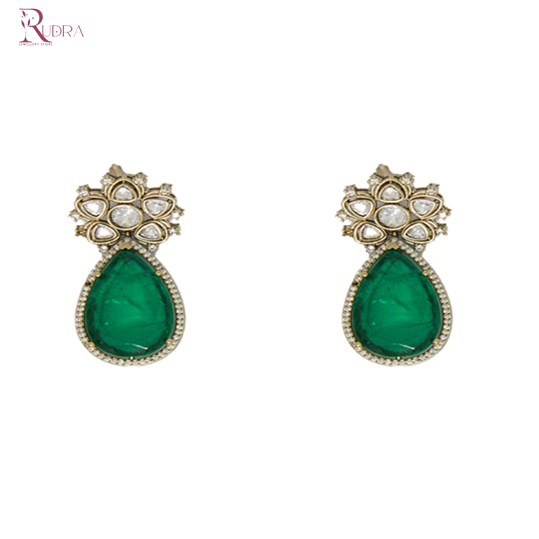 Regalia of Queens Necklace Set