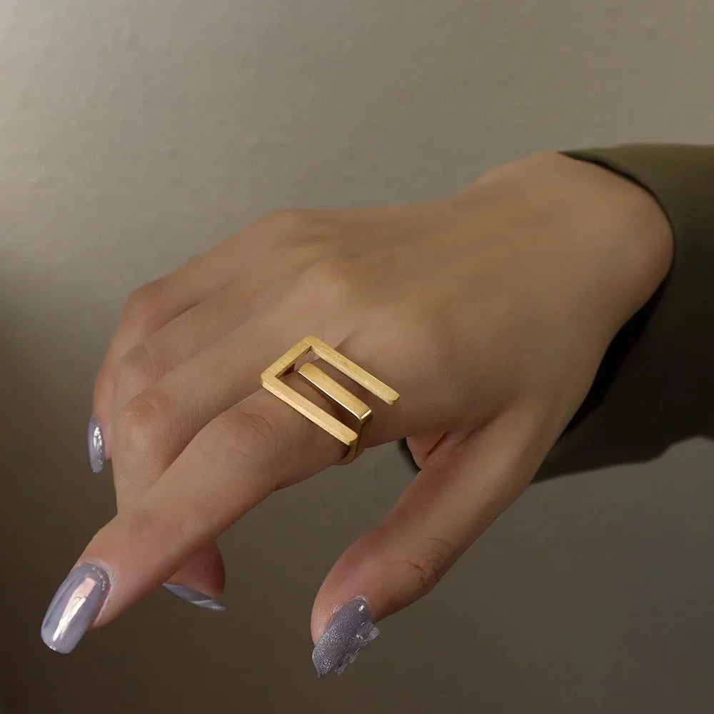 Blyril Gold Ring