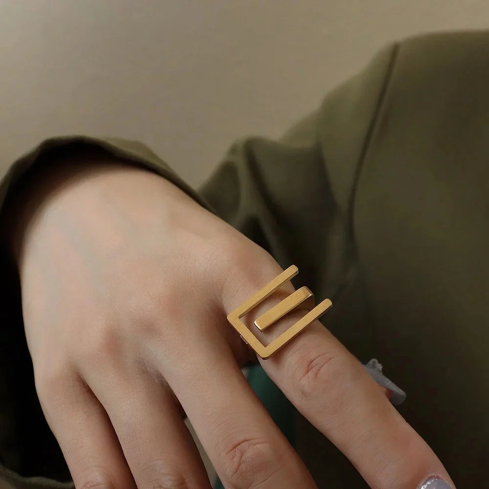 Blyril Gold Ring