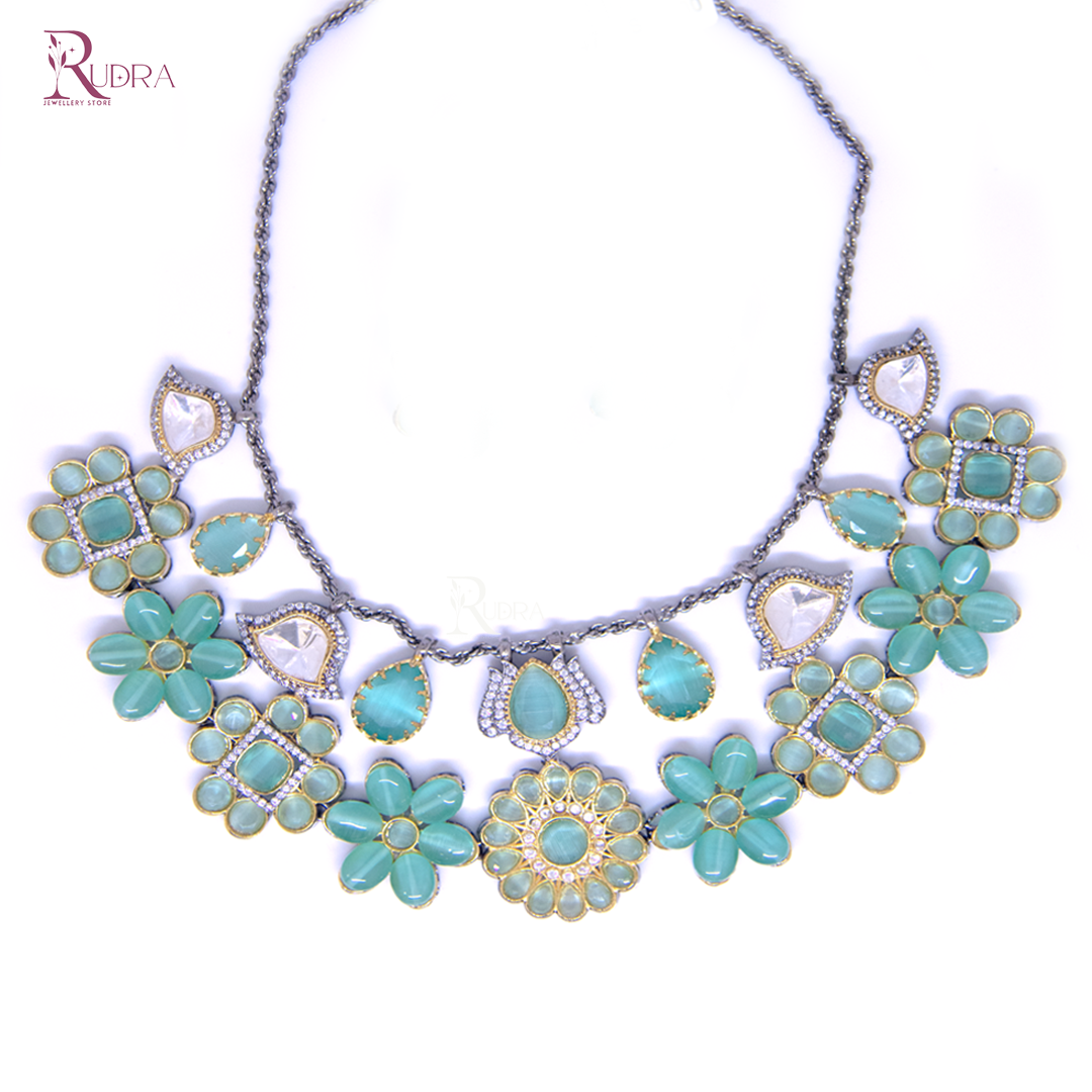 The Blossom Necklace Set