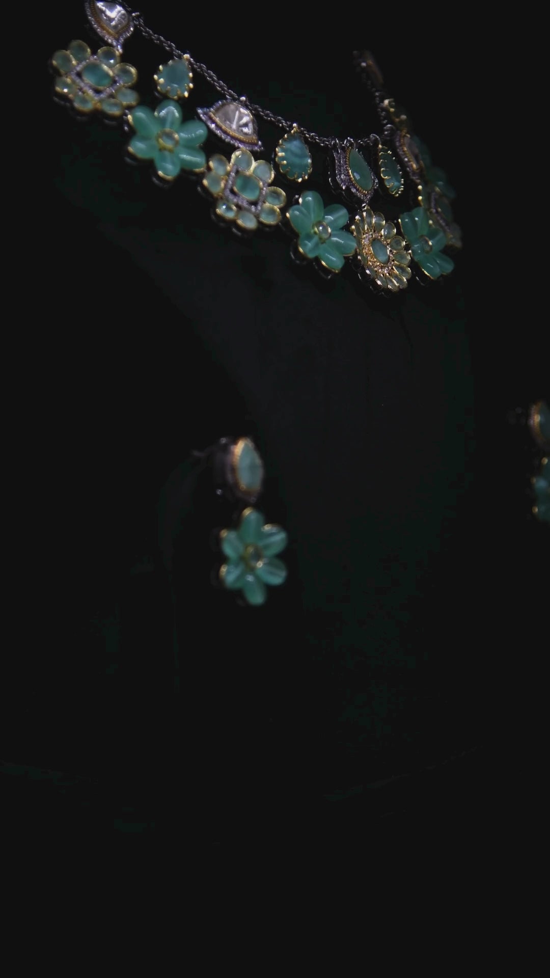 The Blossom Necklace Set