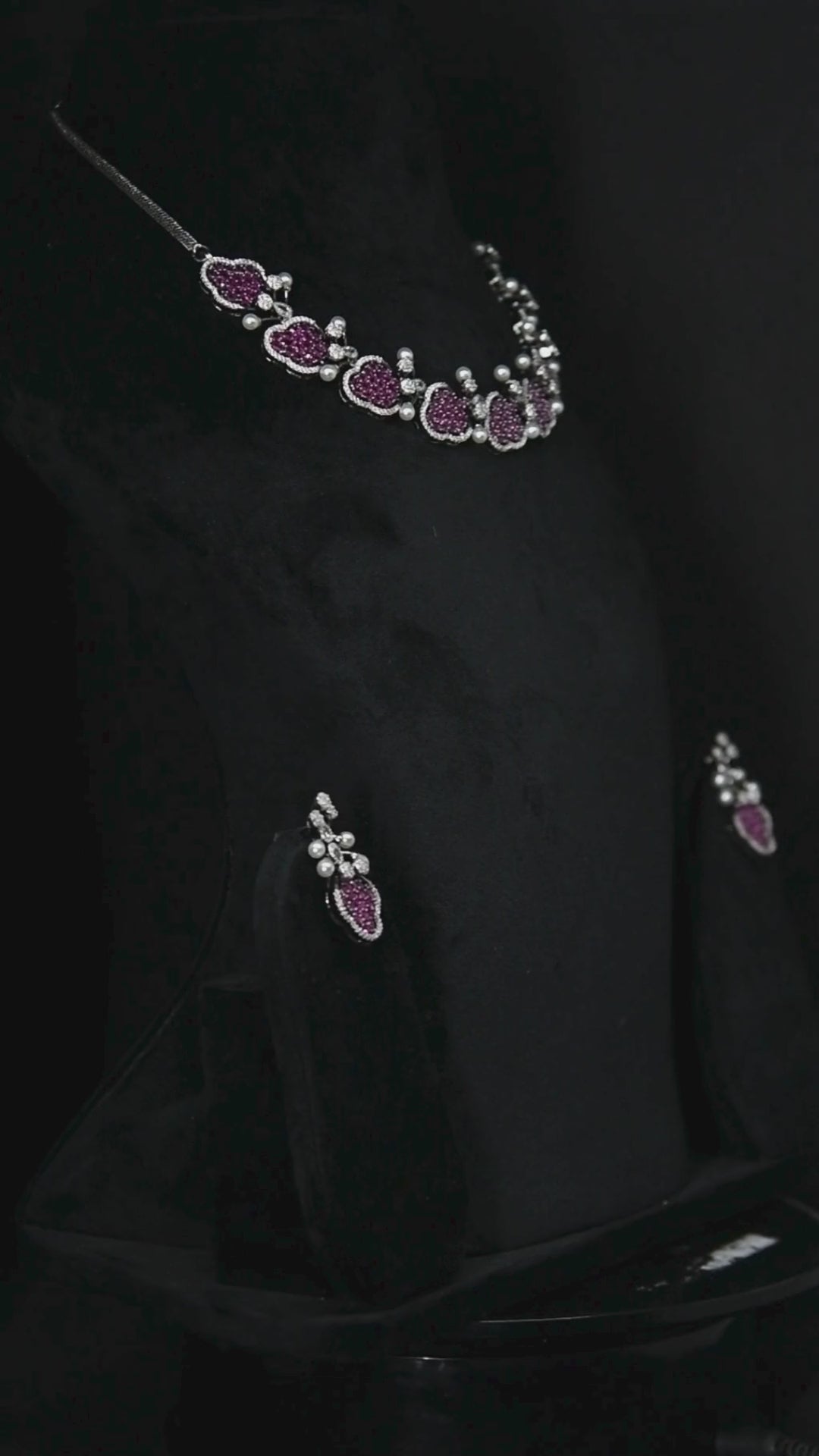 Dynasty Bling Necklace Set in Ruby and Emerald