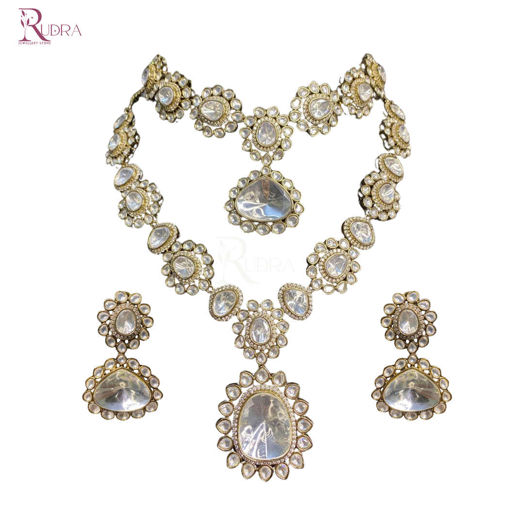 Divine Rajasi Necklace Set