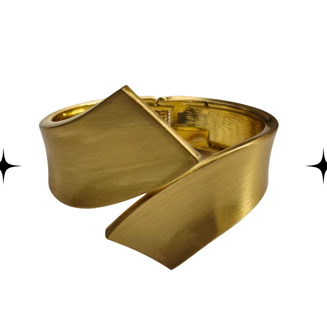 Sculpted Minimalist Gold Cuff Bracelet