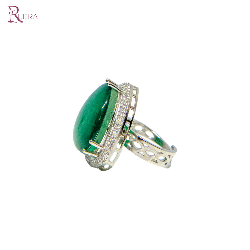 Green Emerald Statement Ring – Silver-Plated Luxury