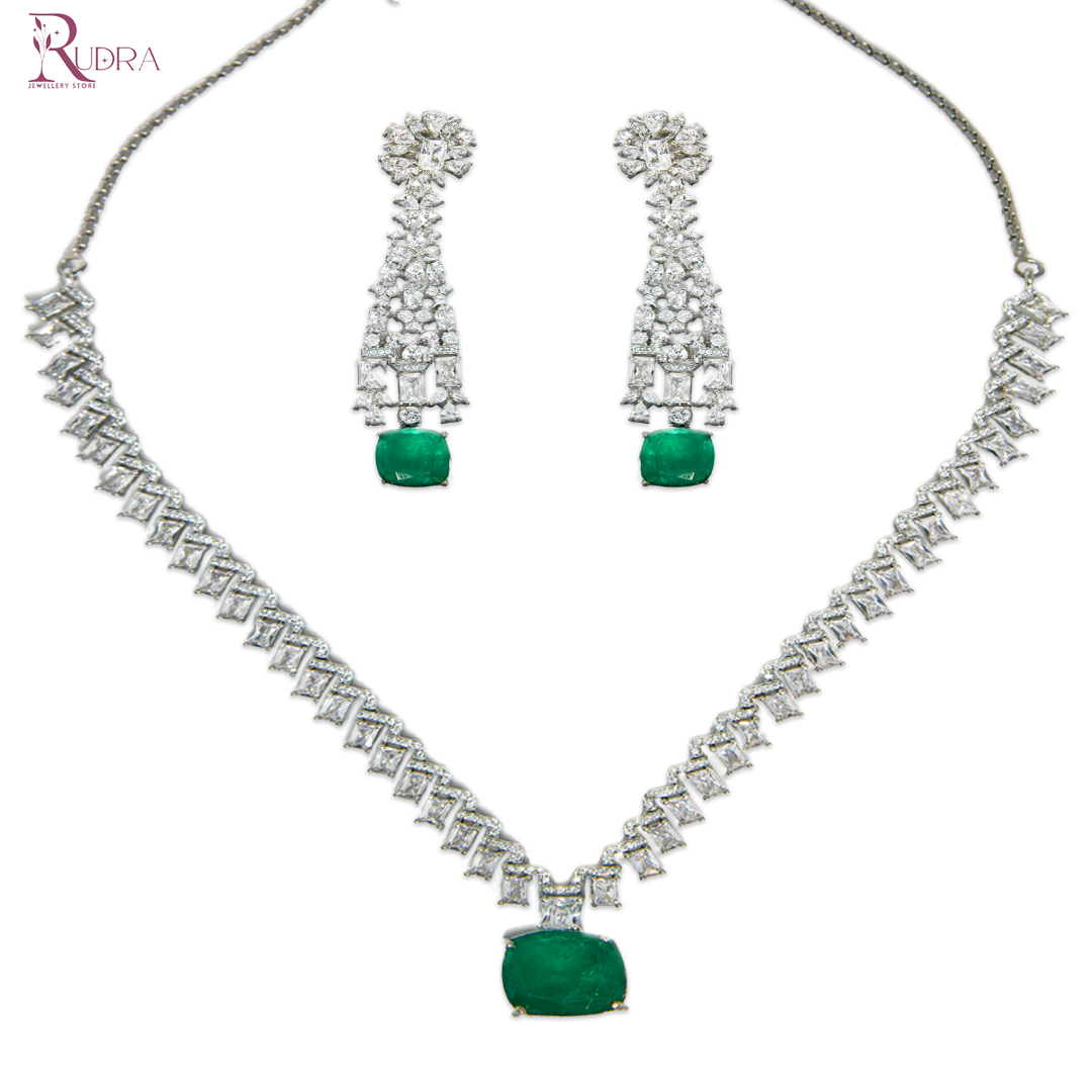 Classic Emerald Drop Set
