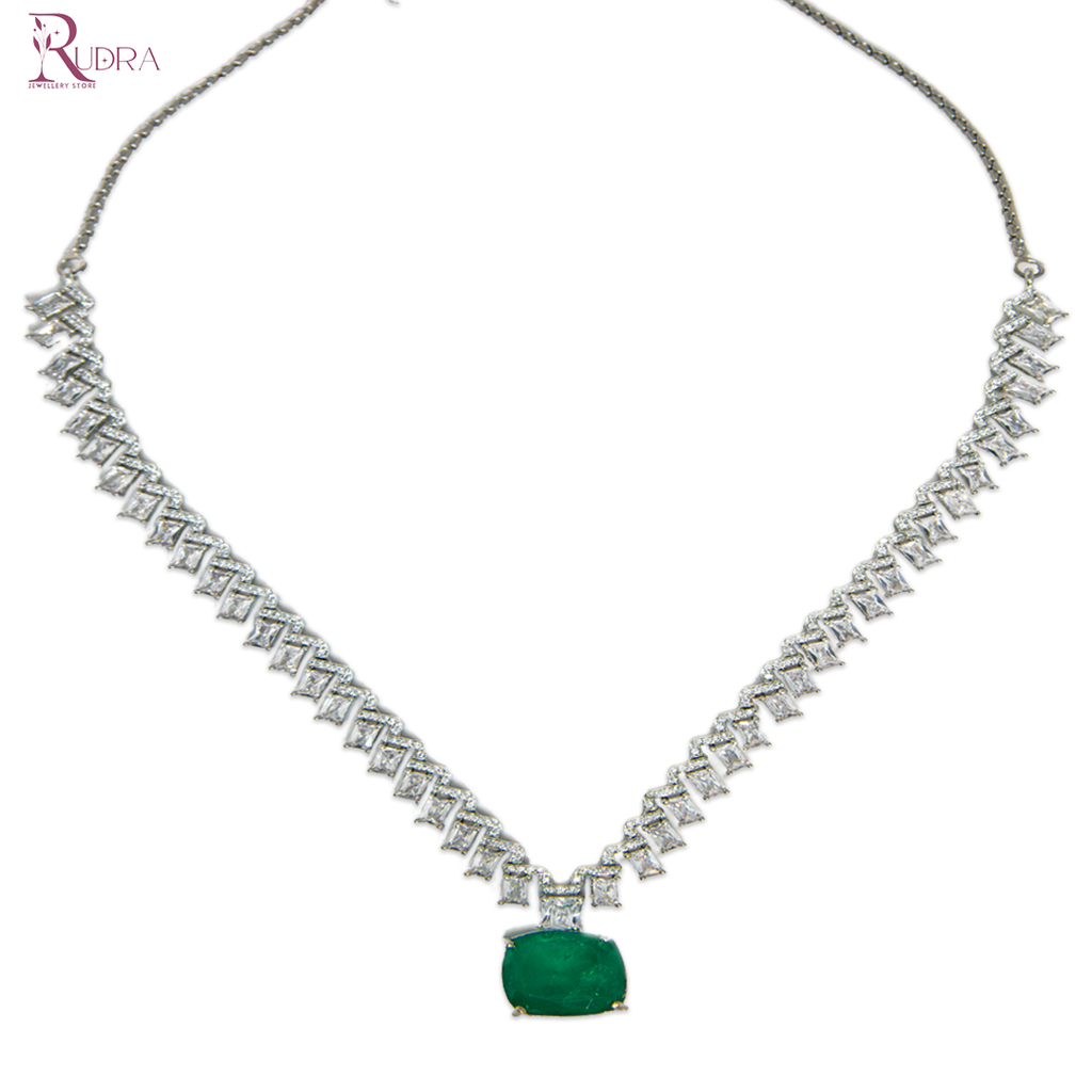 Classic Emerald Drop Set