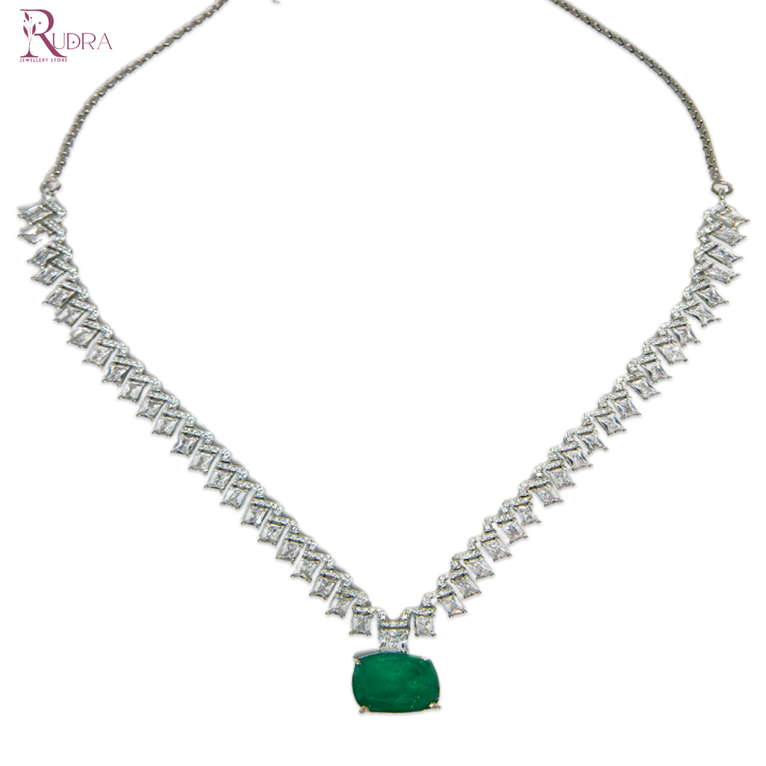 Classic Emerald Drop Set