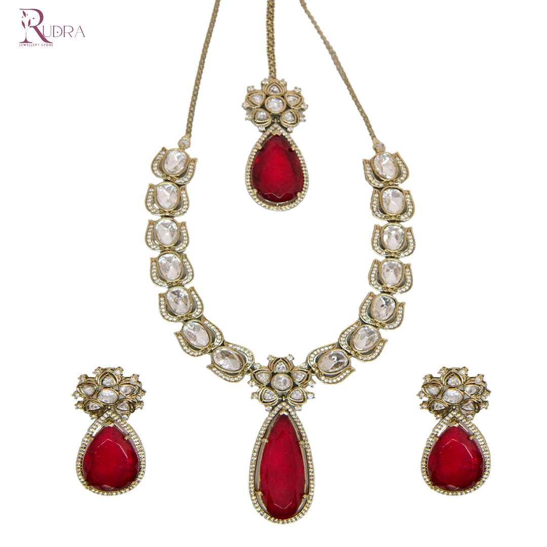 Regalia of Queens Necklace Set