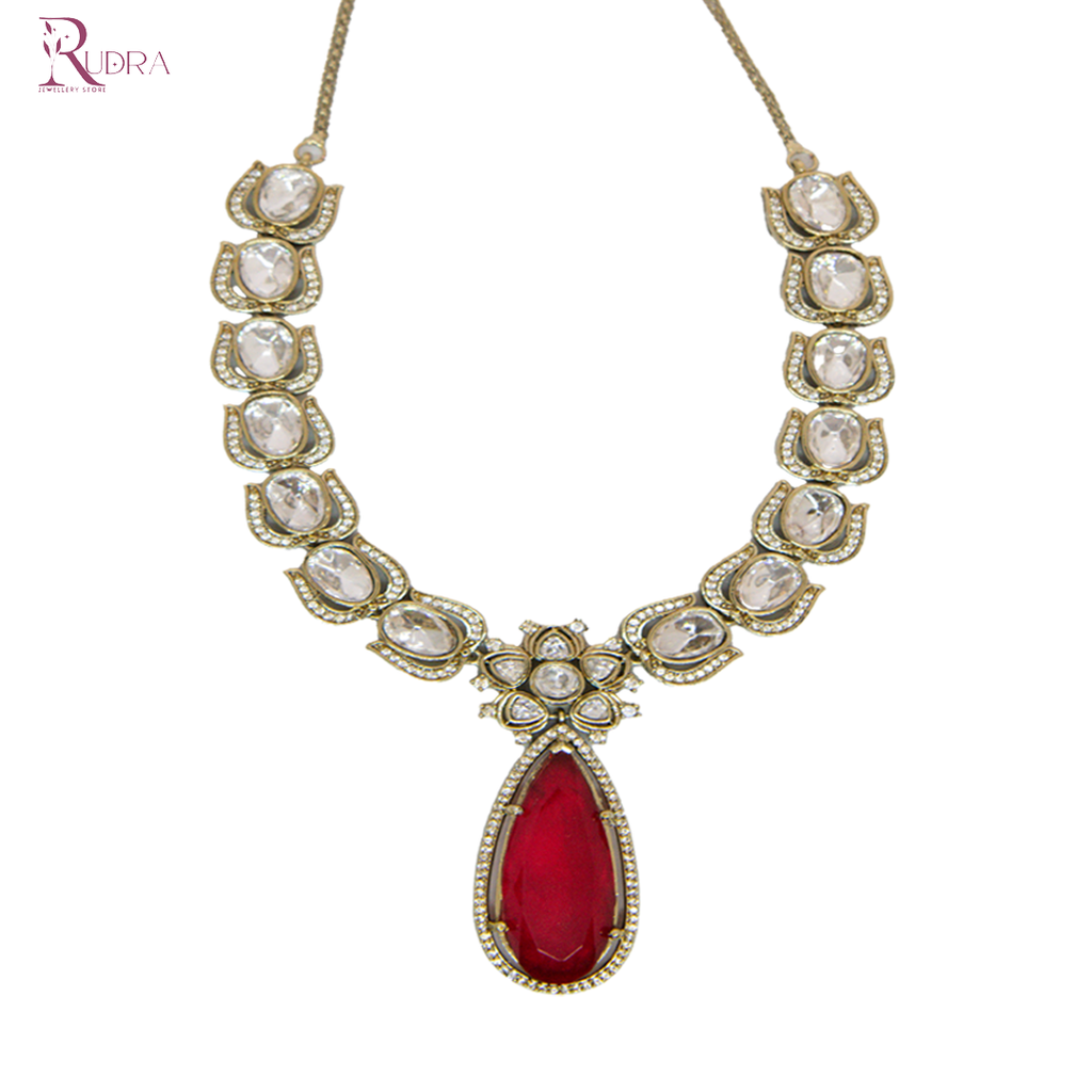 Regalia of Queens Necklace Set