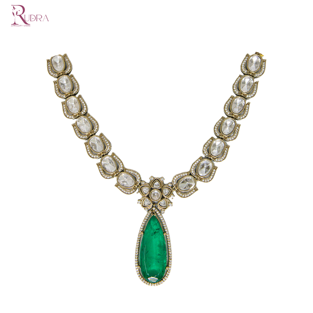 Regalia of Queens Necklace Set