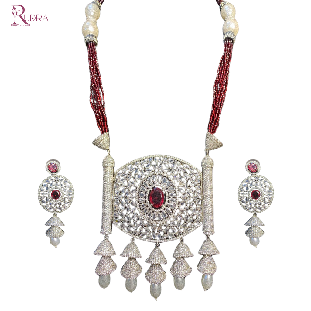 The Scarlet Heritage Set