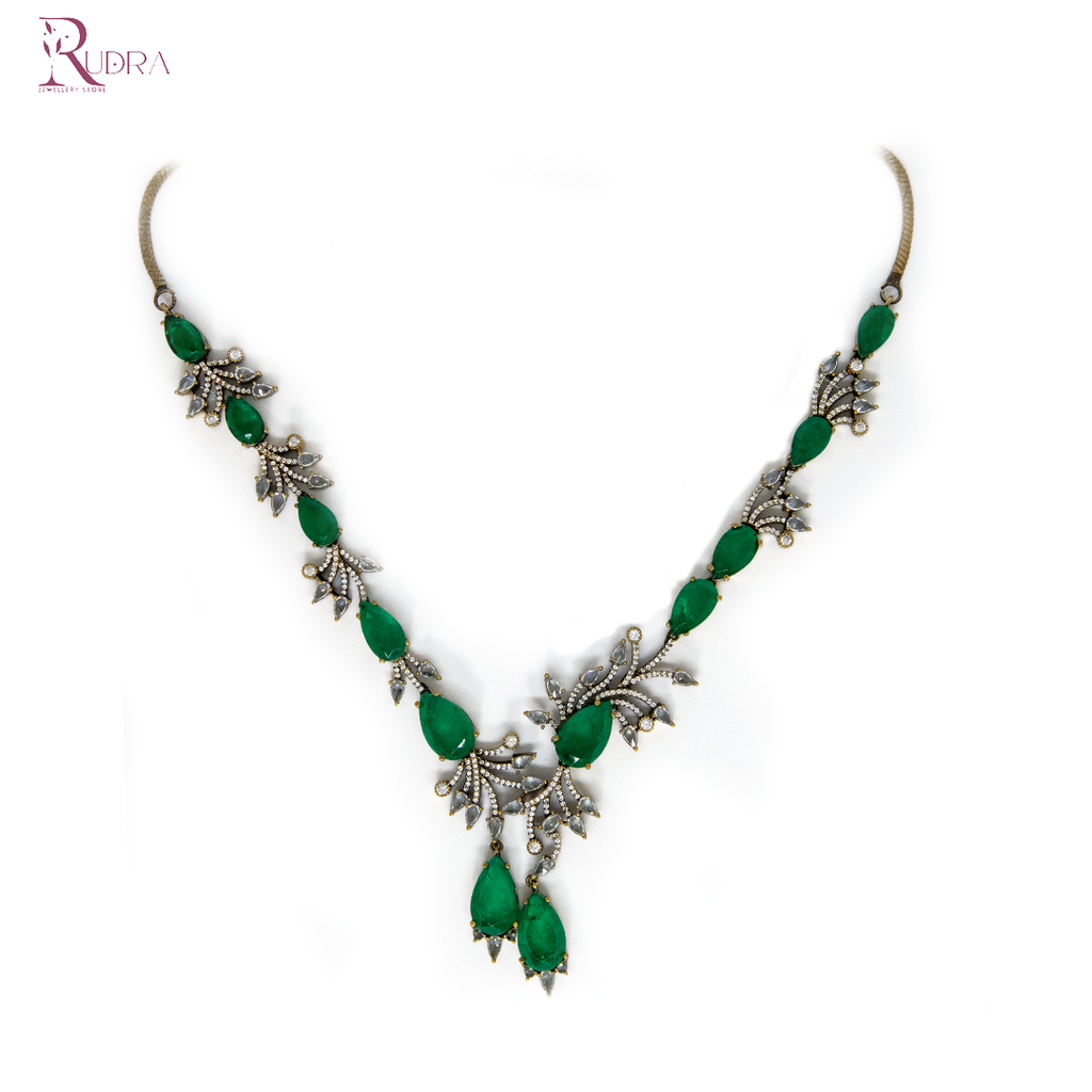 Emerald Elegance Necklace Set