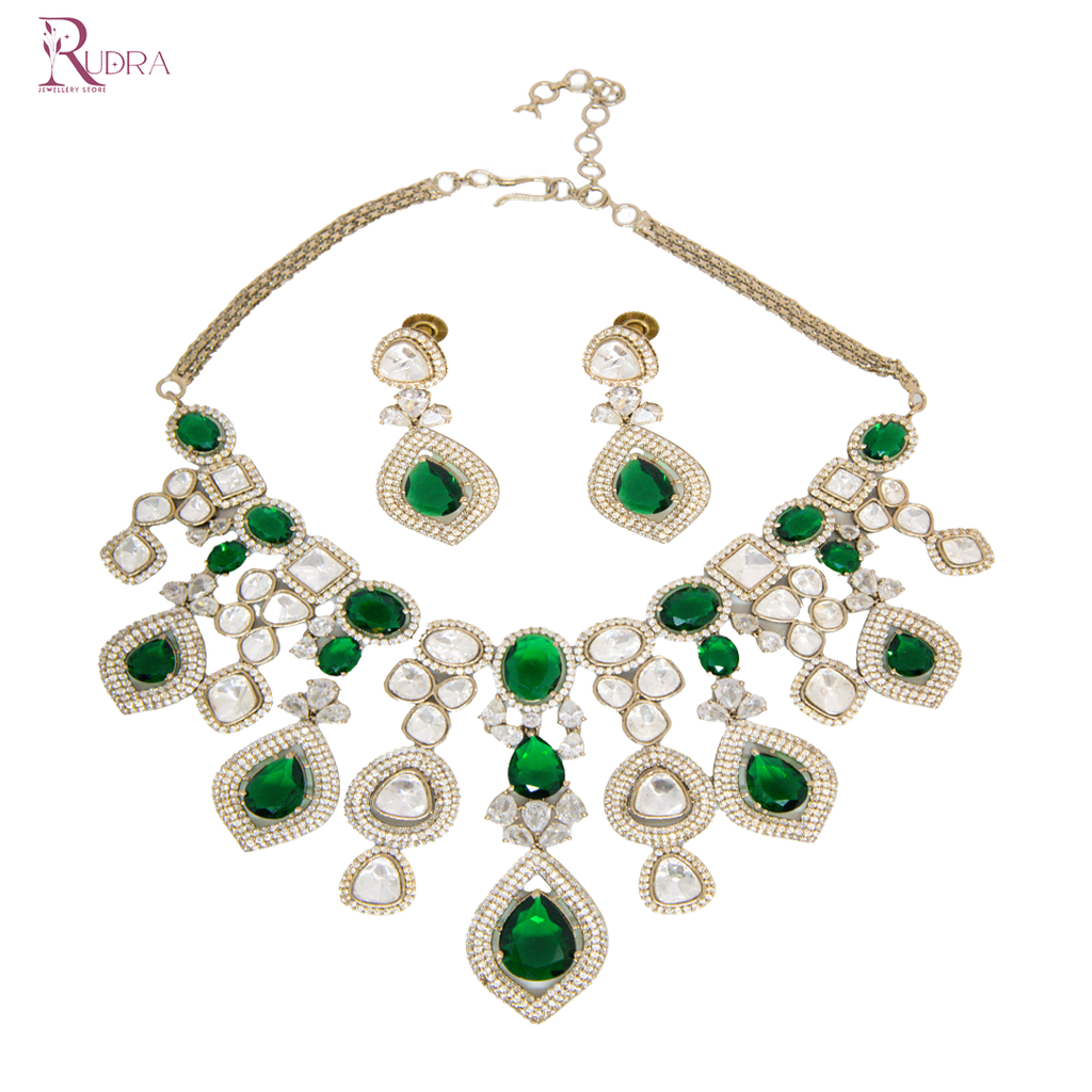 Jahanara’s Emerald Grace set