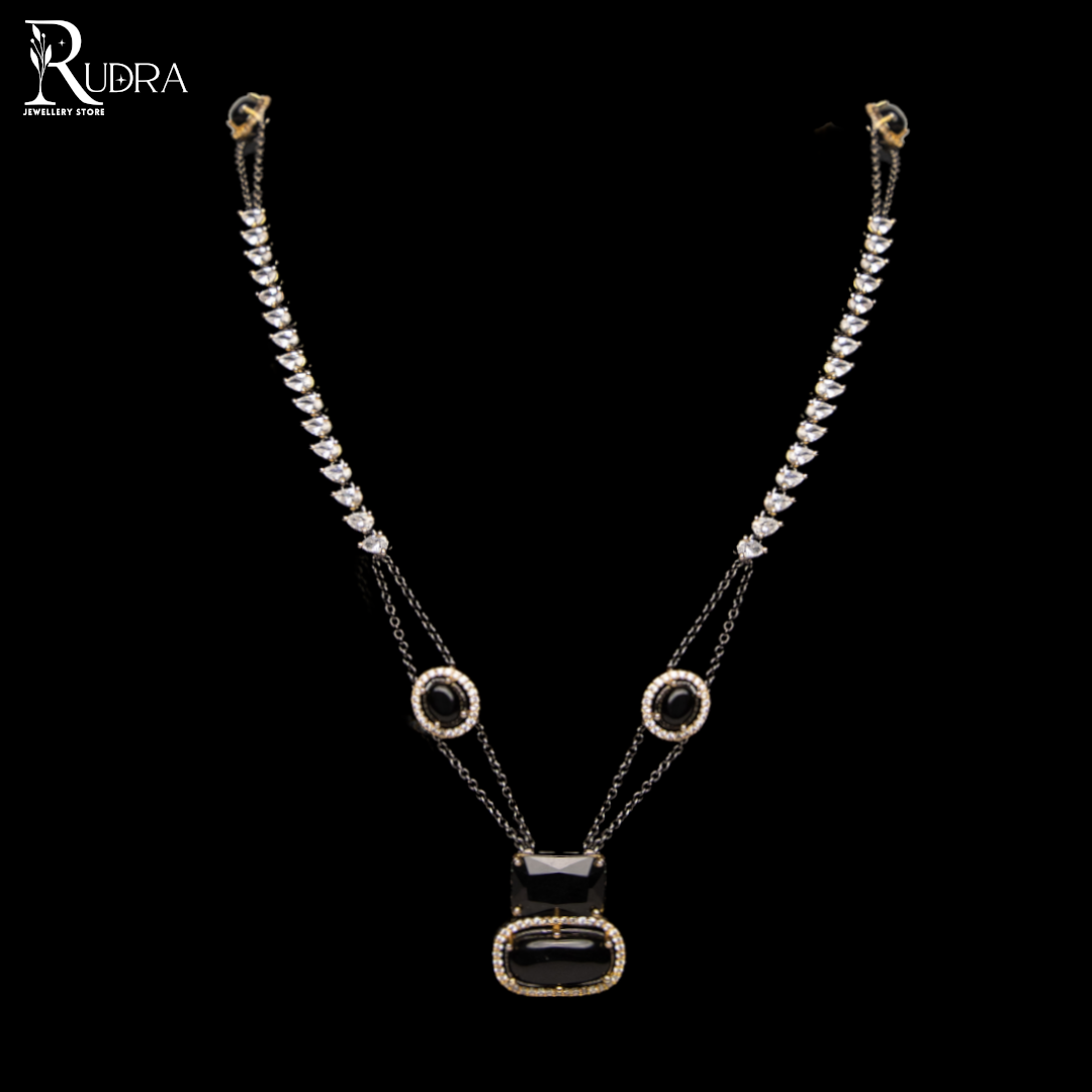 "bismil ki mehfil mumbai black stone necklace tourmaline stone"