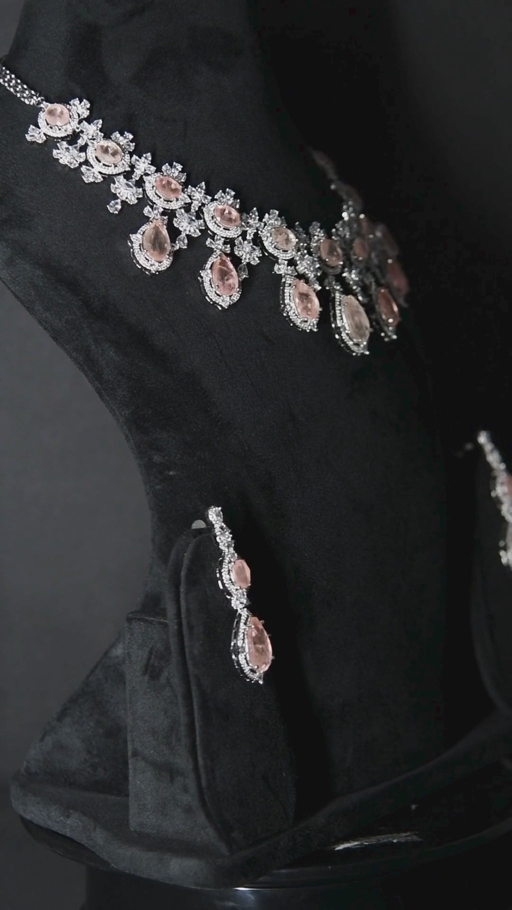 Rosé Royalty Necklace Set