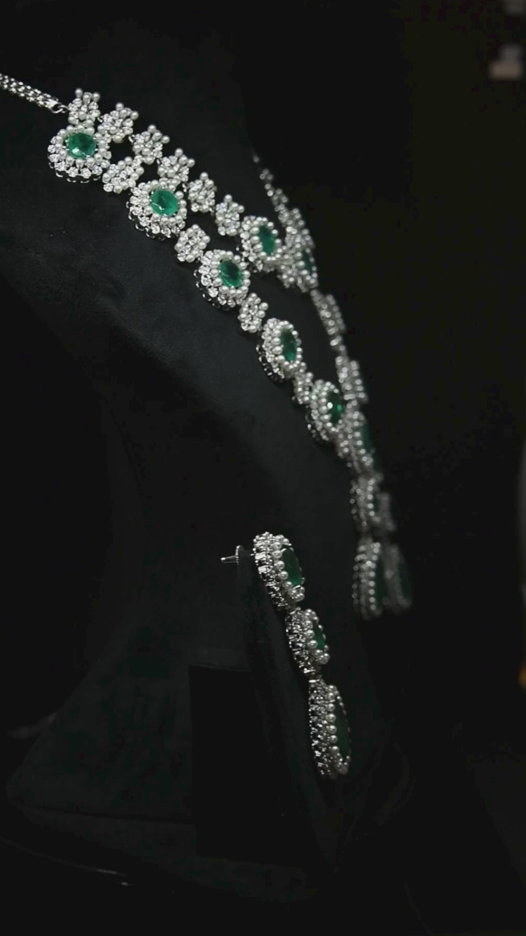 Emerald and Pearl Double Choker Set